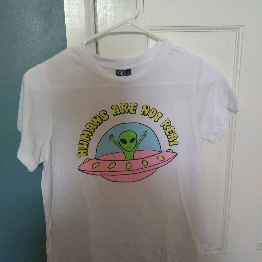 Alien white graphic tee 👽